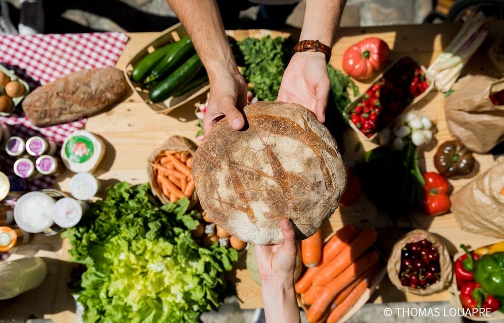 Lokale producten marktje met proeverij