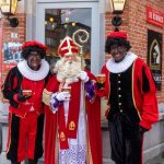 Een egaal zwarte Zwarte Piet of een Zwarte Piet met roetvegen?